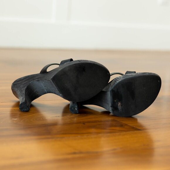 Two Lips Black Mule Heels, wome's slide on shoes, black cute mules - Picture 9 of 12